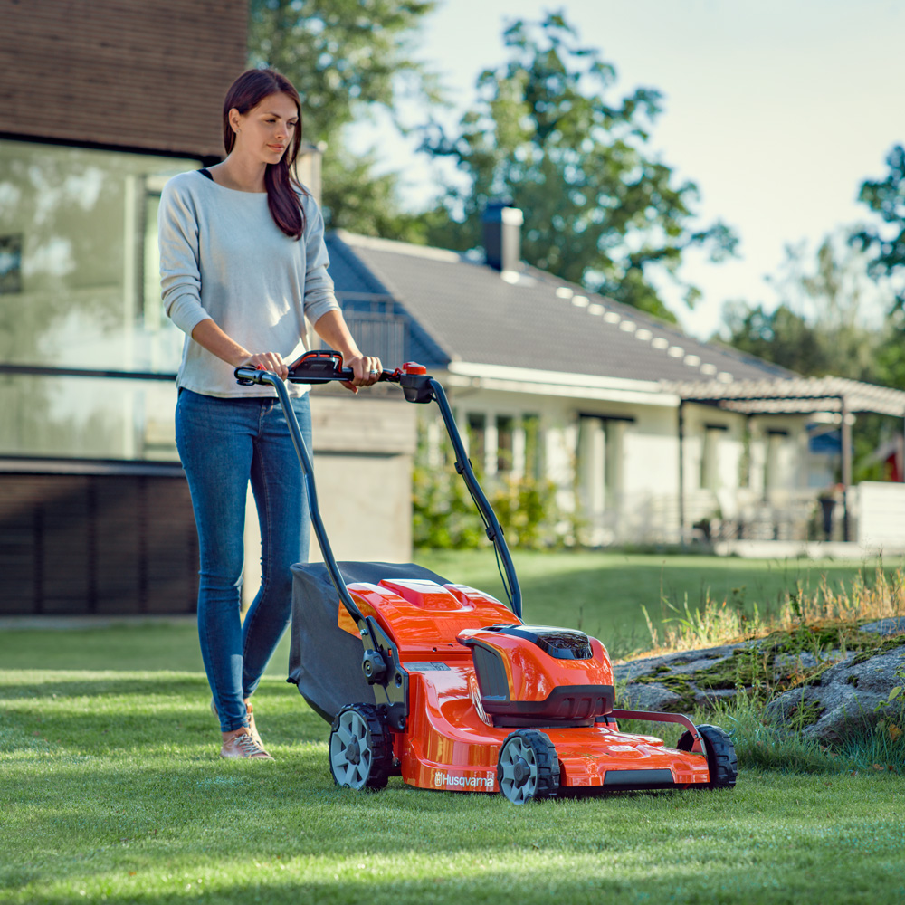 Produktabbildung: Husqvarna - LC 353iVX ohne Akku und ohne Ladegerät